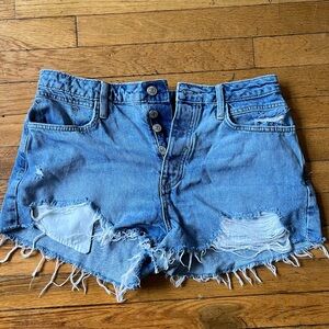 Forever 21 distressed denim short, high waist, size 30; worn
